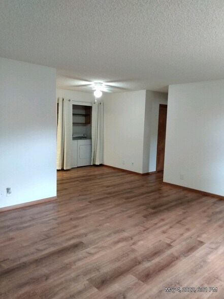 Living/Dining/Laundry - 1328 18th Ave