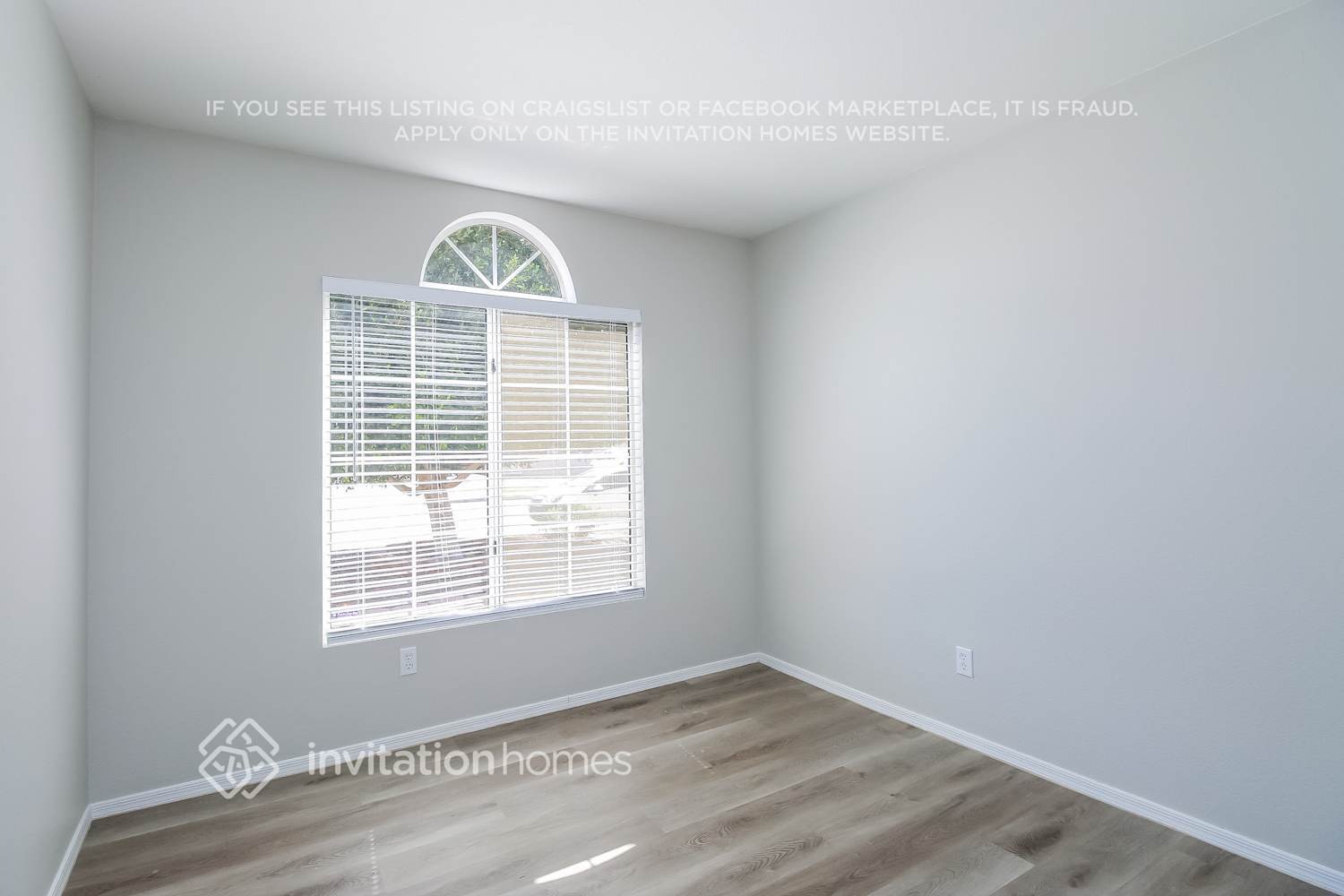 Building Photo - 538 W Country Estates Ave