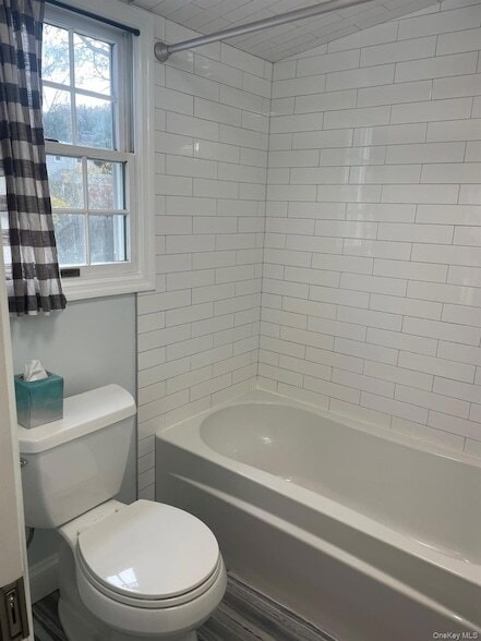 Building Photo - 46 Weston St