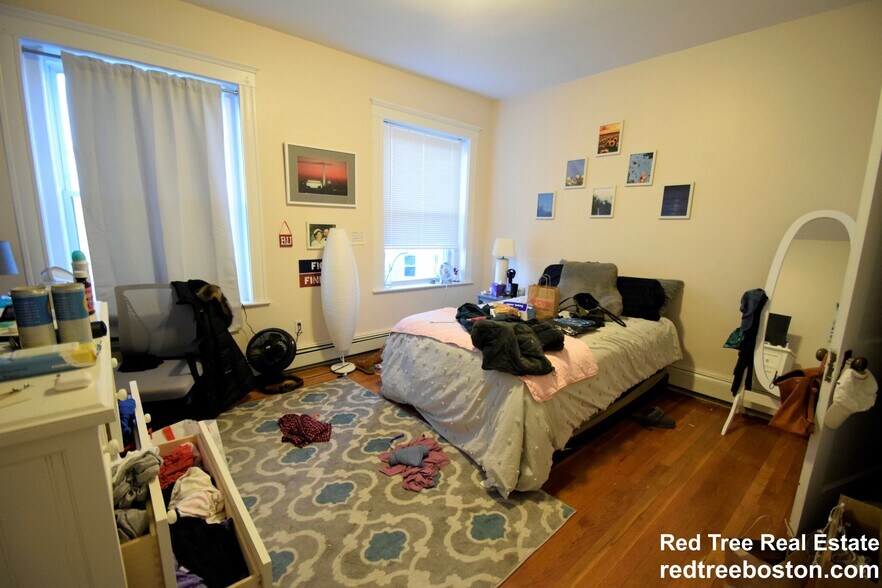 Building Photo - 11 Saint Lukes Rd