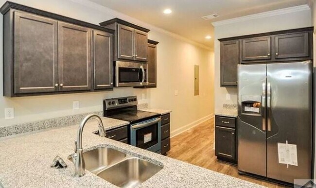 Building Photo - PRE-LEASING FOR AUGUST 2026!