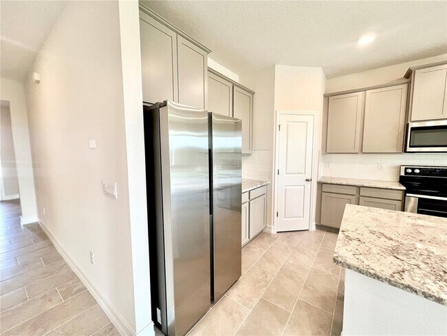 Building Photo - 32303 Rosepine Blvd