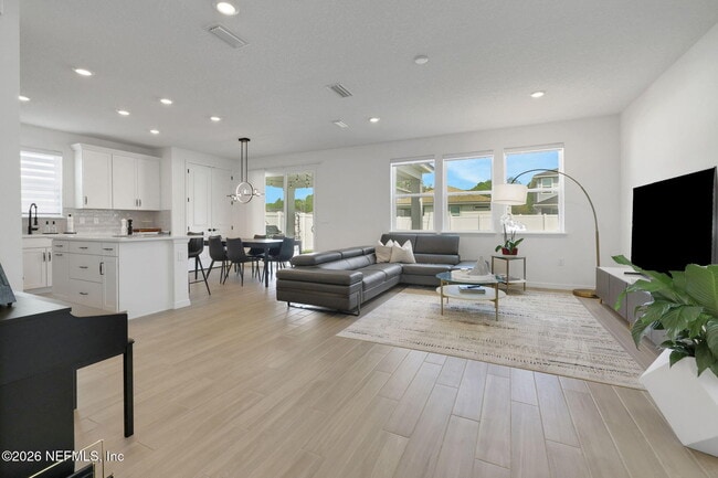 Building Photo - 72 Flintlock Ln