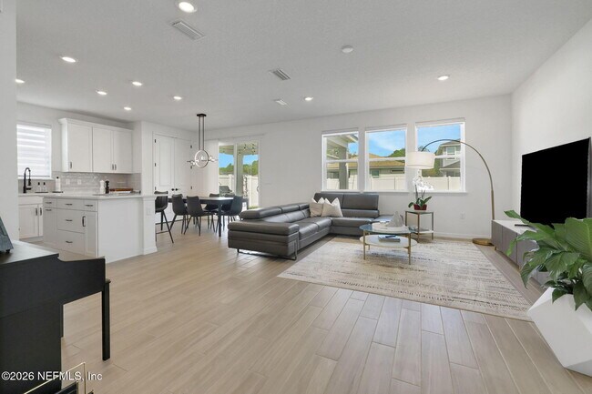 Building Photo - 72 Flintlock Ln