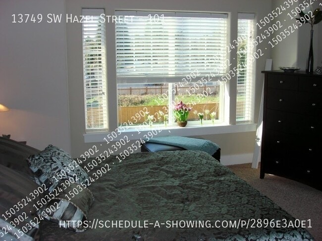 Building Photo - 13749 SW Hazel St