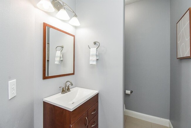 Building Photo - 4134 Starboard Shores Dr
