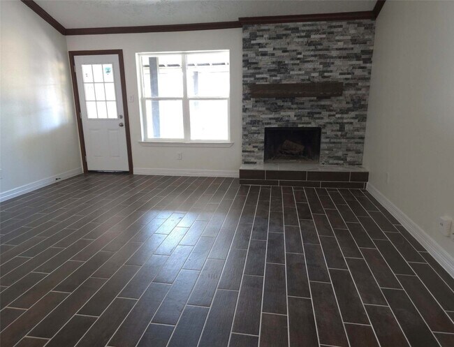 Building Photo - 7423 Weatherhill Ln
