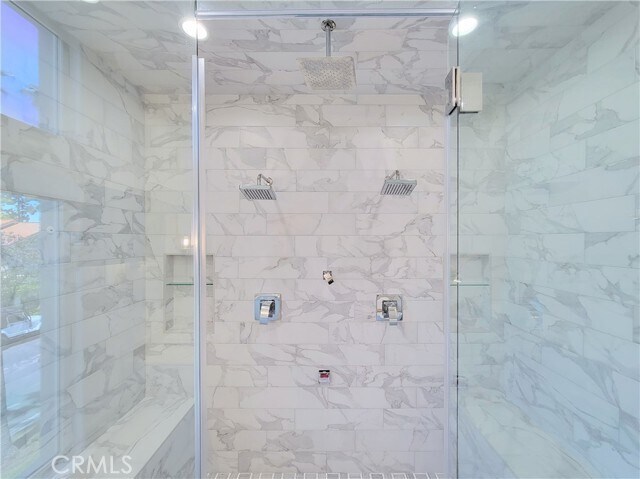 Building Photo - 5532 Spinnaker Bay Dr