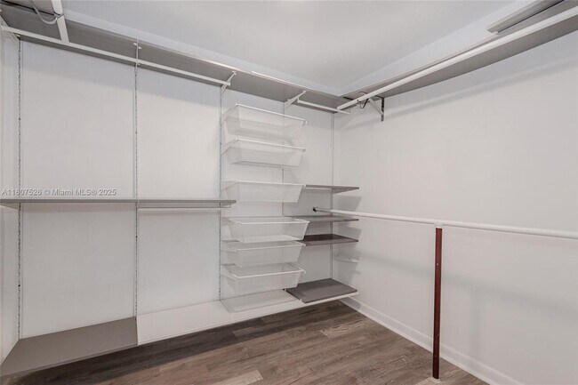 Building Photo - 5255 Collins Ave