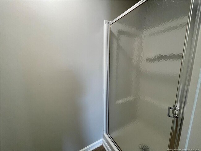 Building Photo - 267 Waterdown Dr