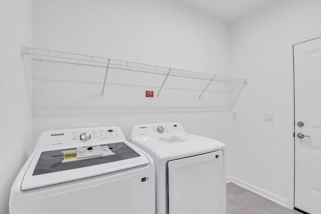 Building Photo - 165 Salty Fin Dr