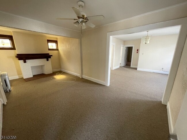 Building Photo - 19 Meadowbrook Pl