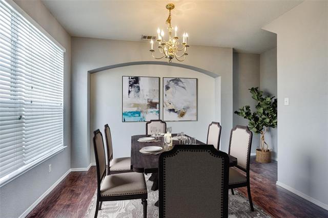 Building Photo - 3408 Oleander Dr