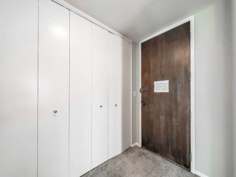 Building Photo - 1200 N Stone St