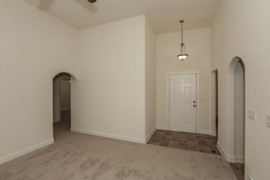 Building Photo - 2557 Paddle Pl NW