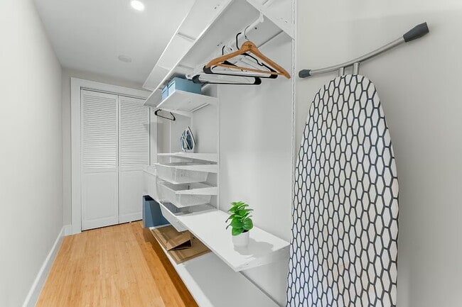 Building Photo - 86 Cypress St