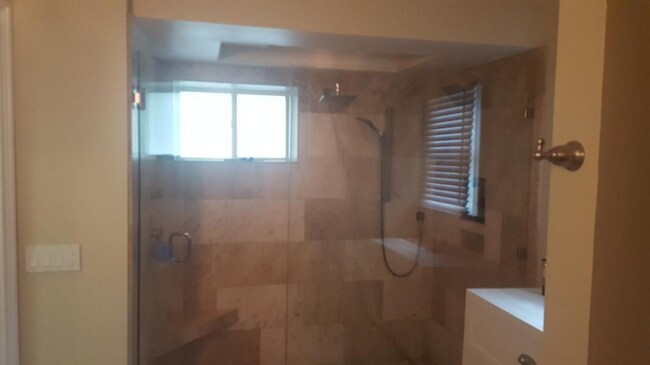 Building Photo - Renovated 3 BD, 2 BA Home in Avondale