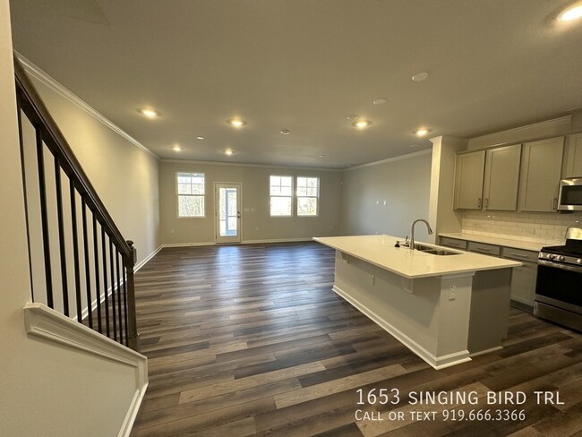 Building Photo - 1653 Singing Bird Trl