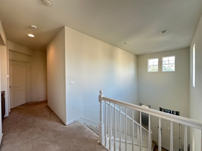 Building Photo - 3 Bedroom Rosemont Home