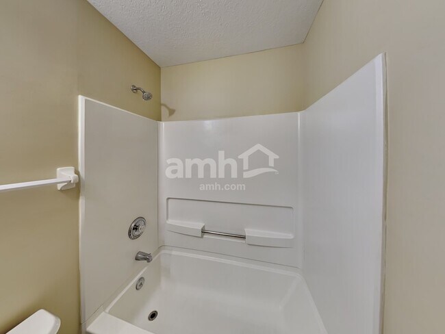 Building Photo - 8150 Creekstone Ln