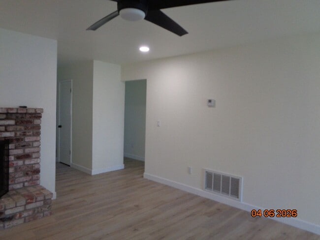Building Photo - 600 Rialto Dr