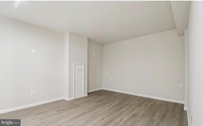 Building Photo - 6005 Armaan Dr