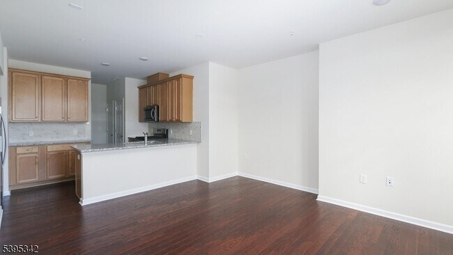 Building Photo - 95 Robeson St