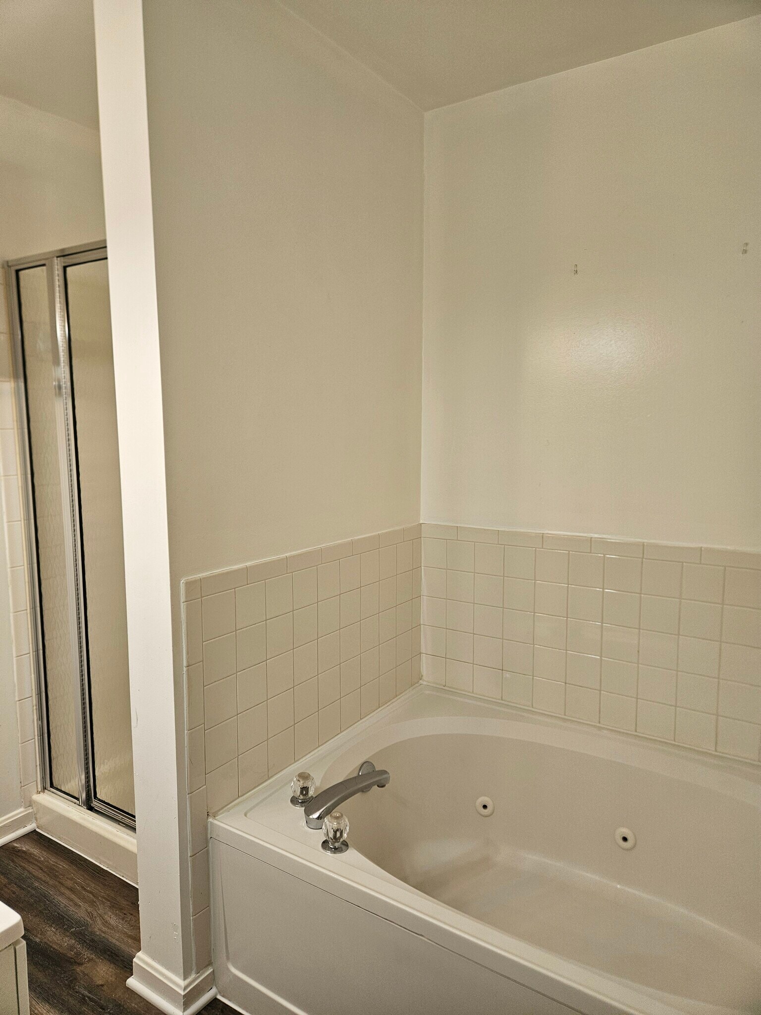 Building Photo - 2040 Alice Ave