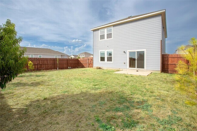 Building Photo - 195 Bracken Ln