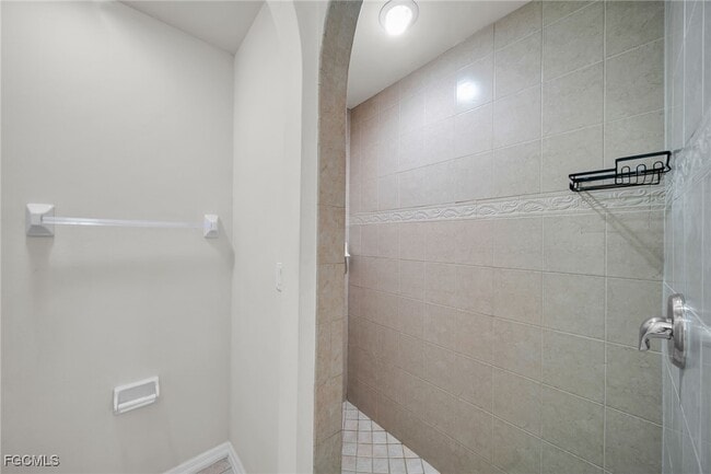 Building Photo - 1205 SW 14th Terrace