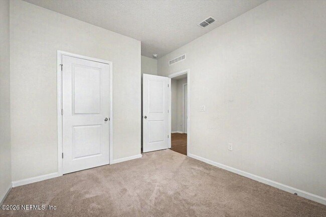 Building Photo - 11443 Tiburon Dr