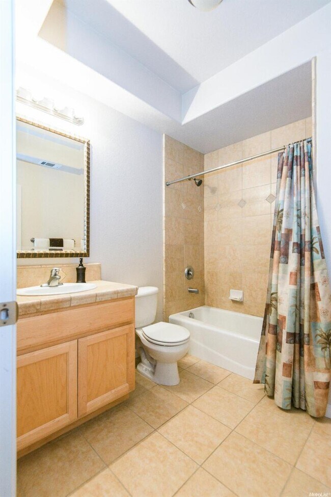 Building Photo - 9366 Villa Bella Ln