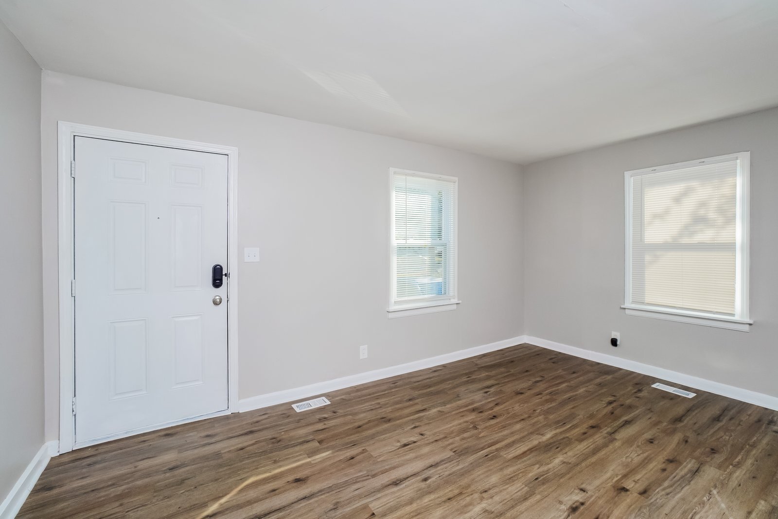 Building Photo - 2721 Algonquin Pkwy