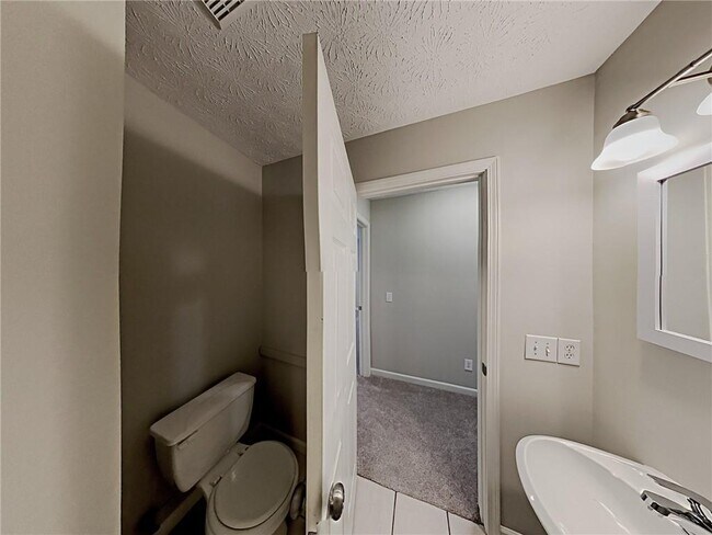 Building Photo - 540 Cherokee Overlook Ct