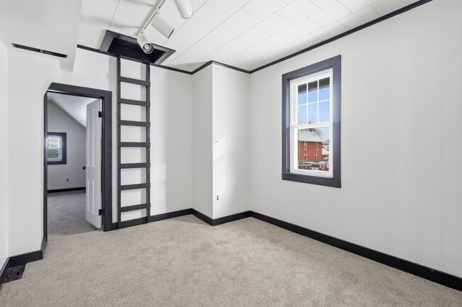 Building Photo - 3 bedroom 2 Bath Rental in Geneseo