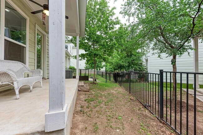 Building Photo - 3108 E 51st St