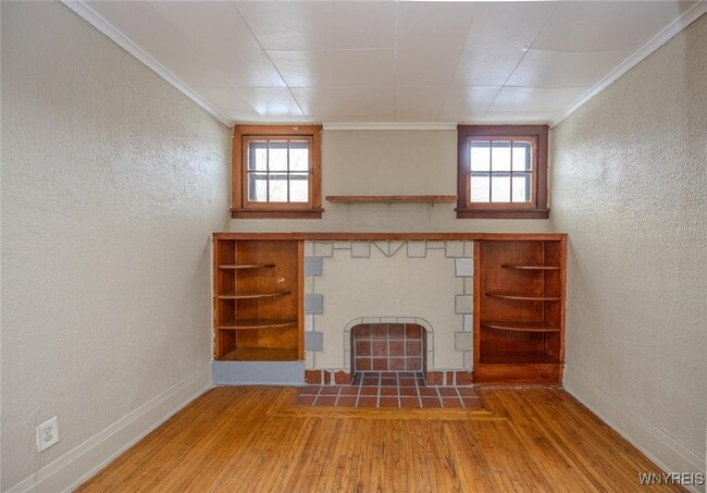 Building Photo - 68 Sirret St