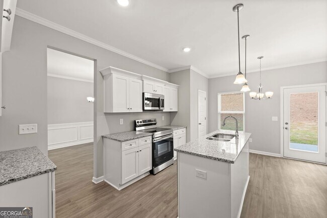 Building Photo - 559 Belmont Ln