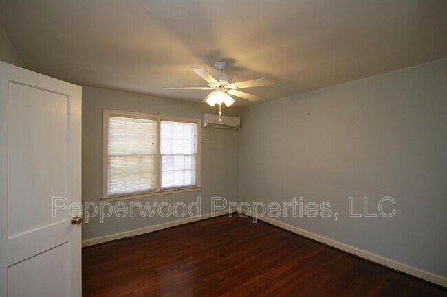 Building Photo - 336 W Hampton Ave