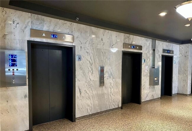 Building Photo - 620 Peachtree St NE