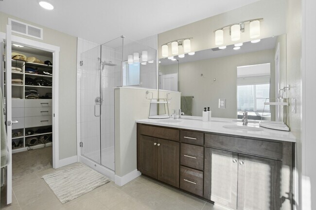 Building Photo - 6364 N Elmira Wy