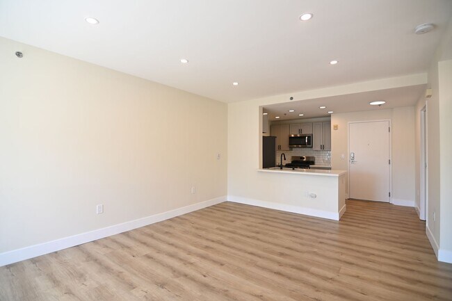 Building Photo - 1401 Jackson St