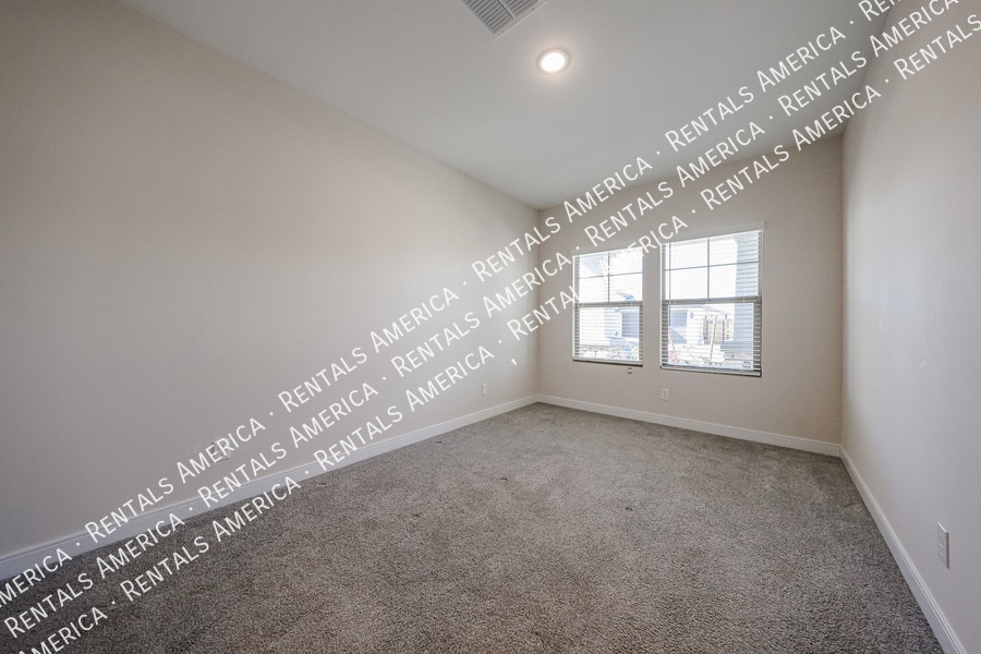 Building Photo - 7857 N 79th Ave