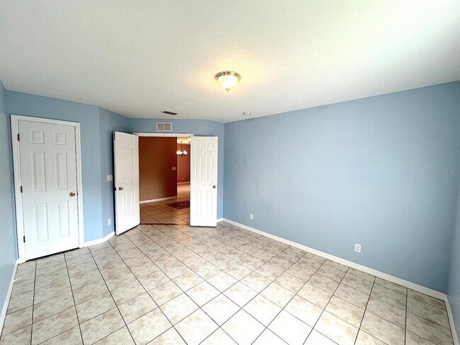 Building Photo - 70 Pheasant Dr