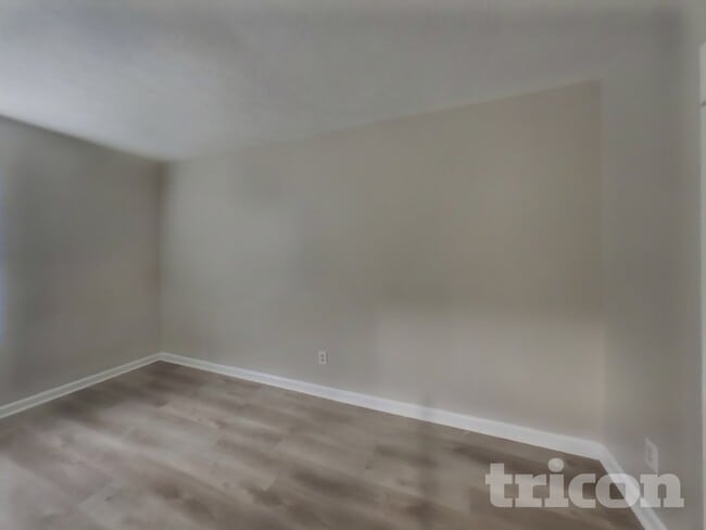 Building Photo - 6591 Anson Ct