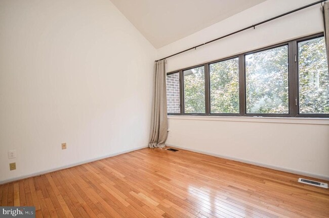 Building Photo - 10993 Thrush Ridge Rd