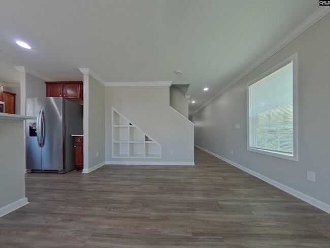 Building Photo - 313 Fairford Rd