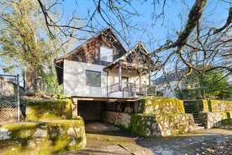 Building Photo - 7414 NE 6th Ave