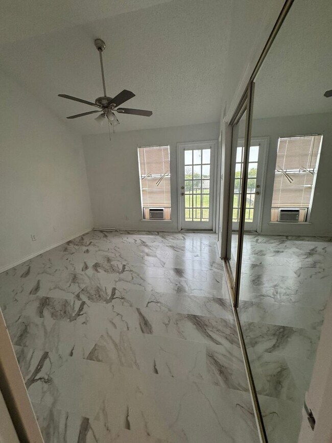 Building Photo - 6108 Abrams Rd