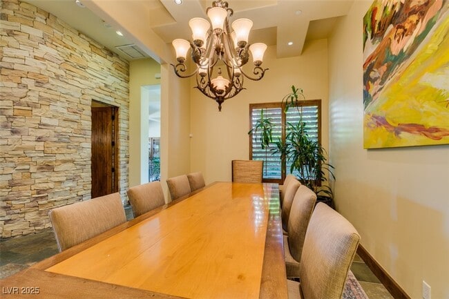 Building Photo - 549 Regents Gate Dr